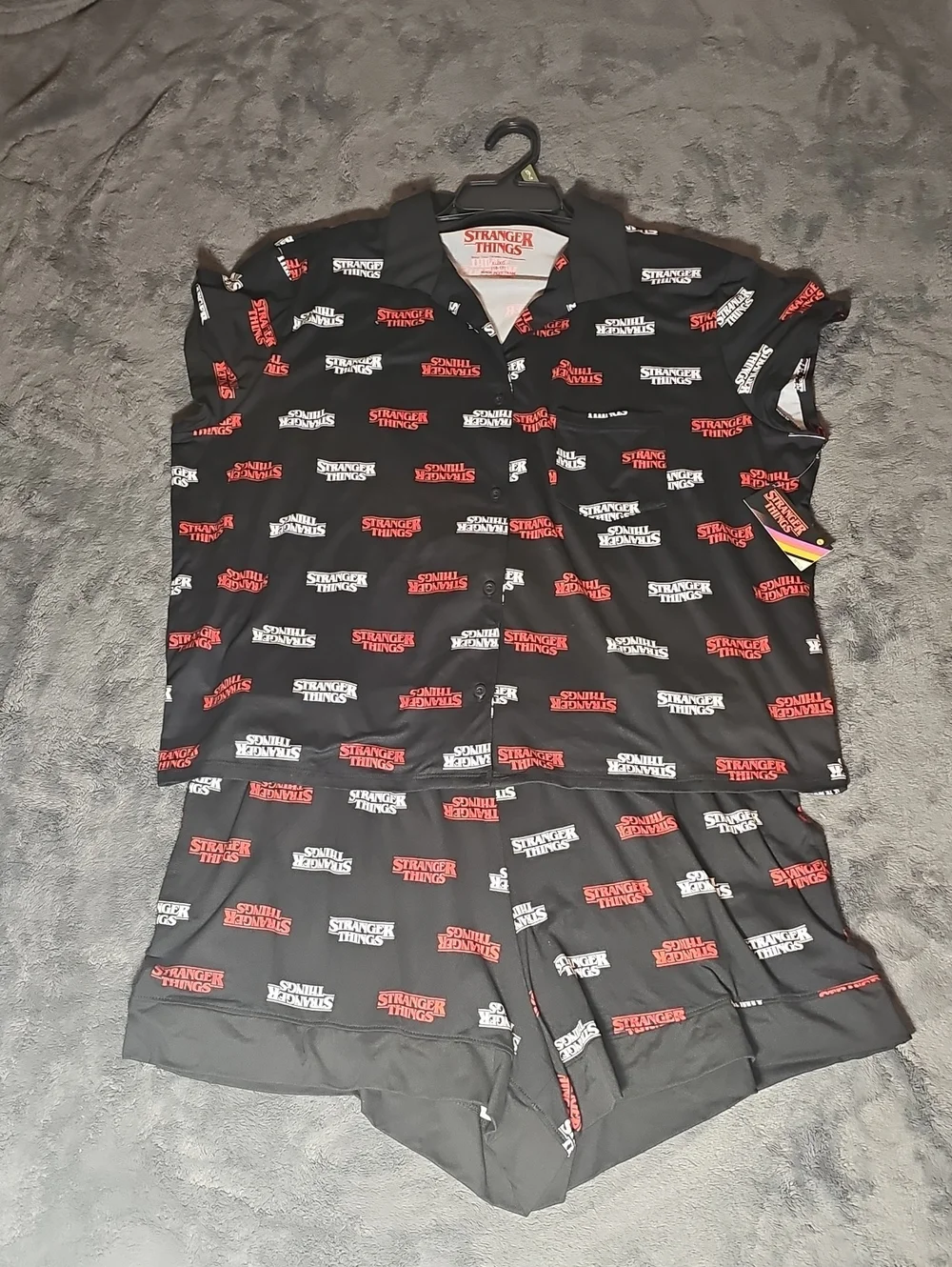 Netflix Stranger Things Short Pajama Set Size XL
